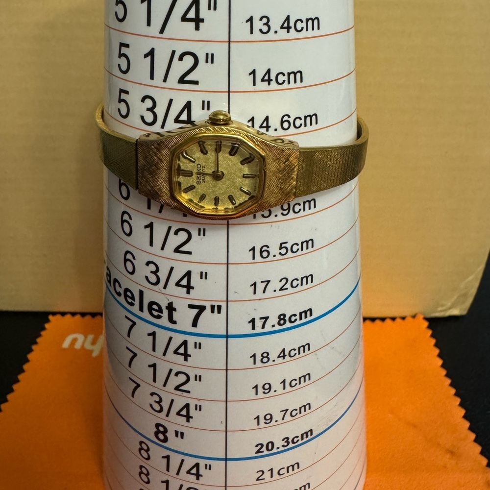 Vintage Seiko Ladie’s Watch 294073 RO
New battery